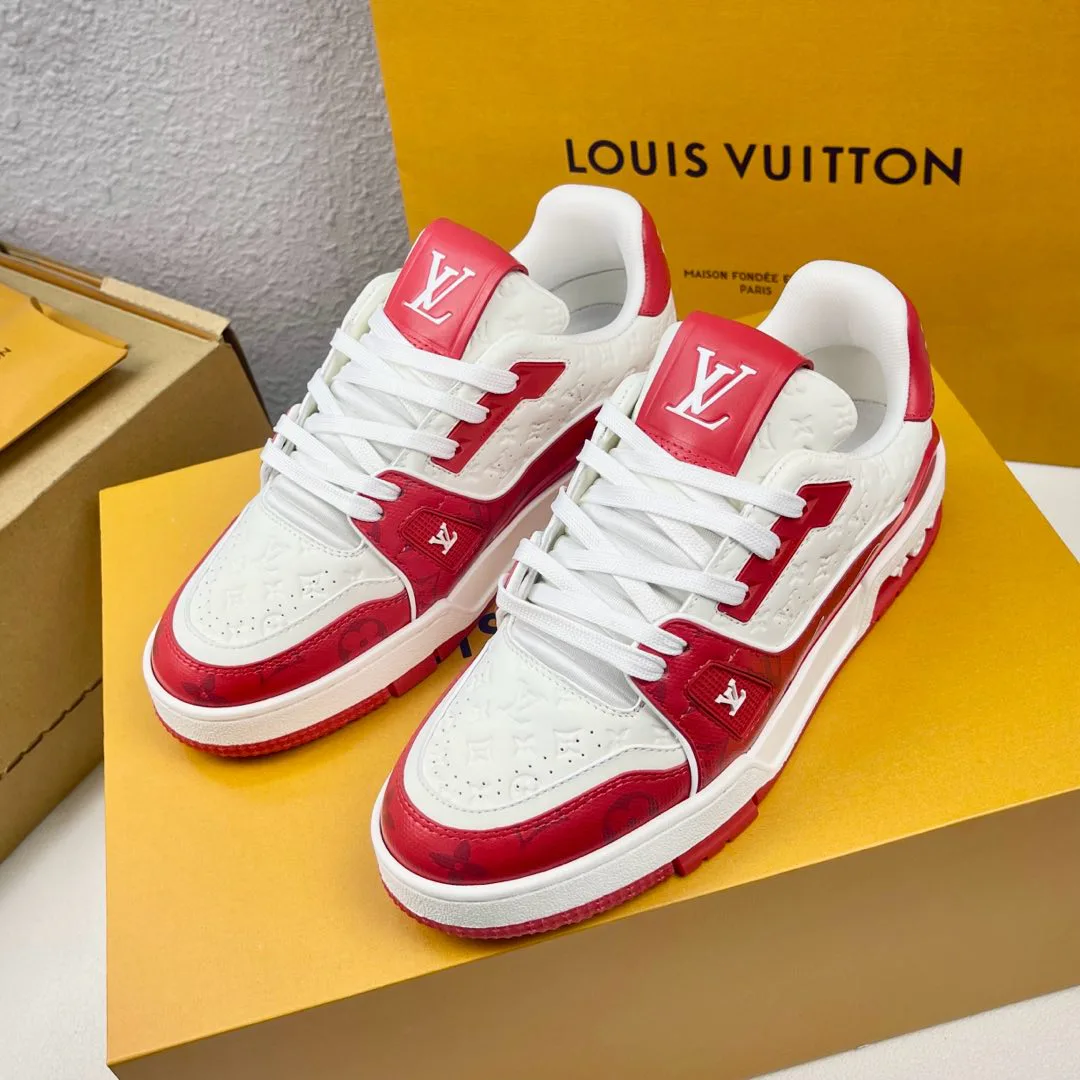 Кроссовки Женские Louis Vuitton 2679368