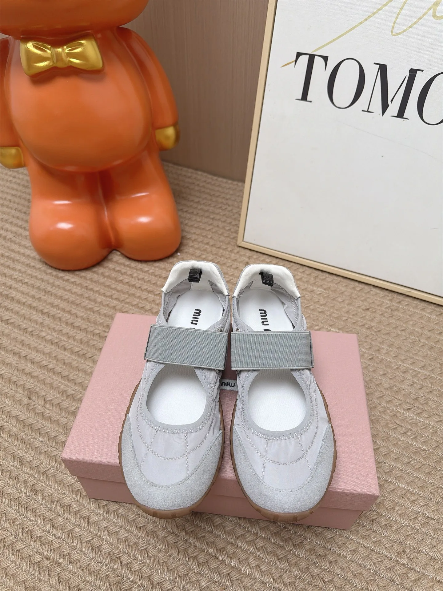 Кроссовки Женские Miu Miu 18063015