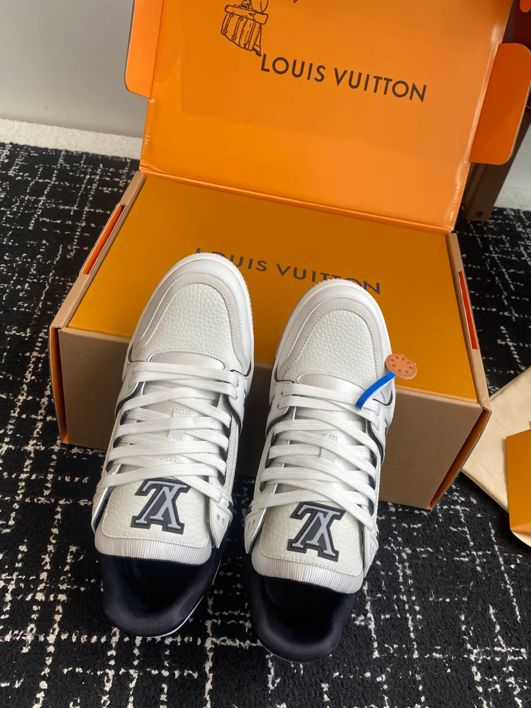 Кроссовки Женские Louis Vuitton 5790818