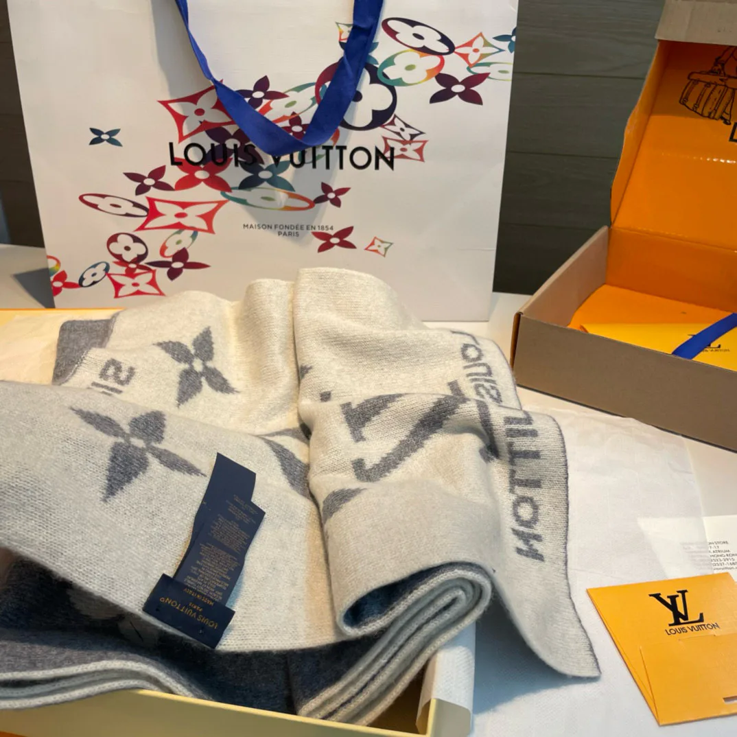 Шарфы Louis Vuitton 4471