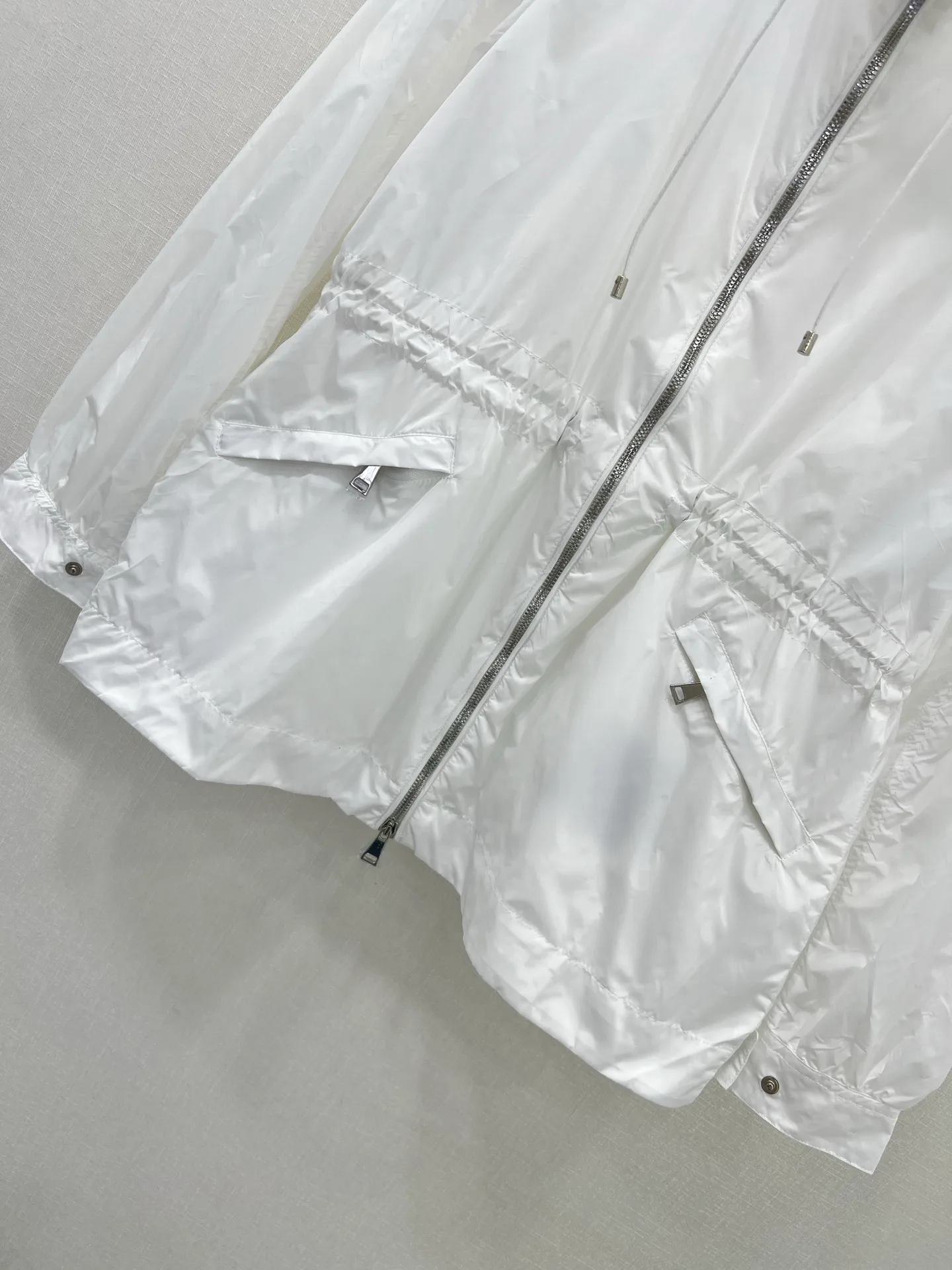 Куртки И Пуховики Женские Moncler 11239257