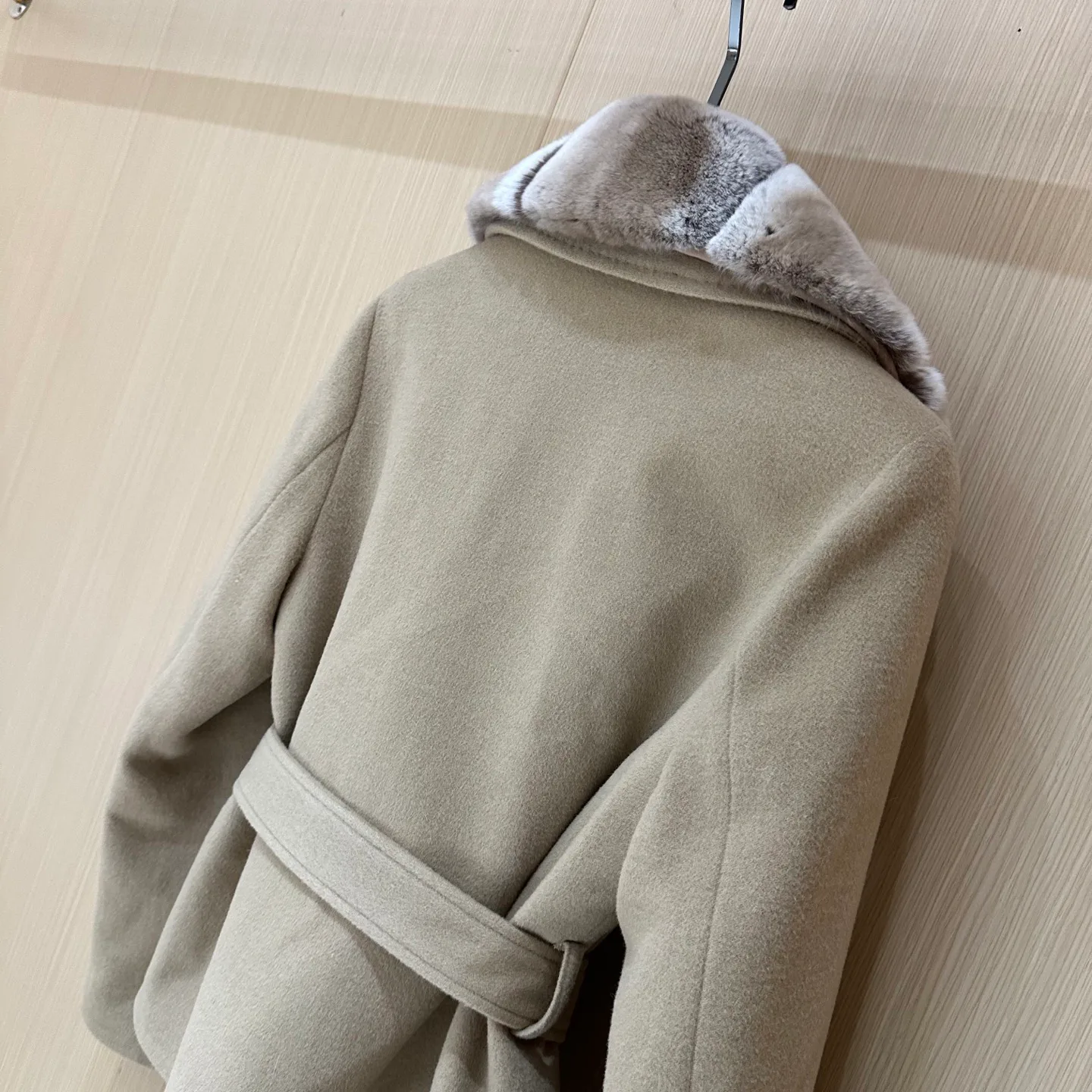 Пальто Женские Fendi 1128401