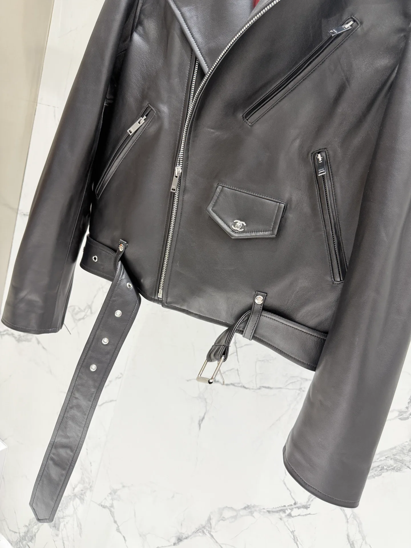 Кожаные Куртки И Дублёнки Женские Chanel 18082669