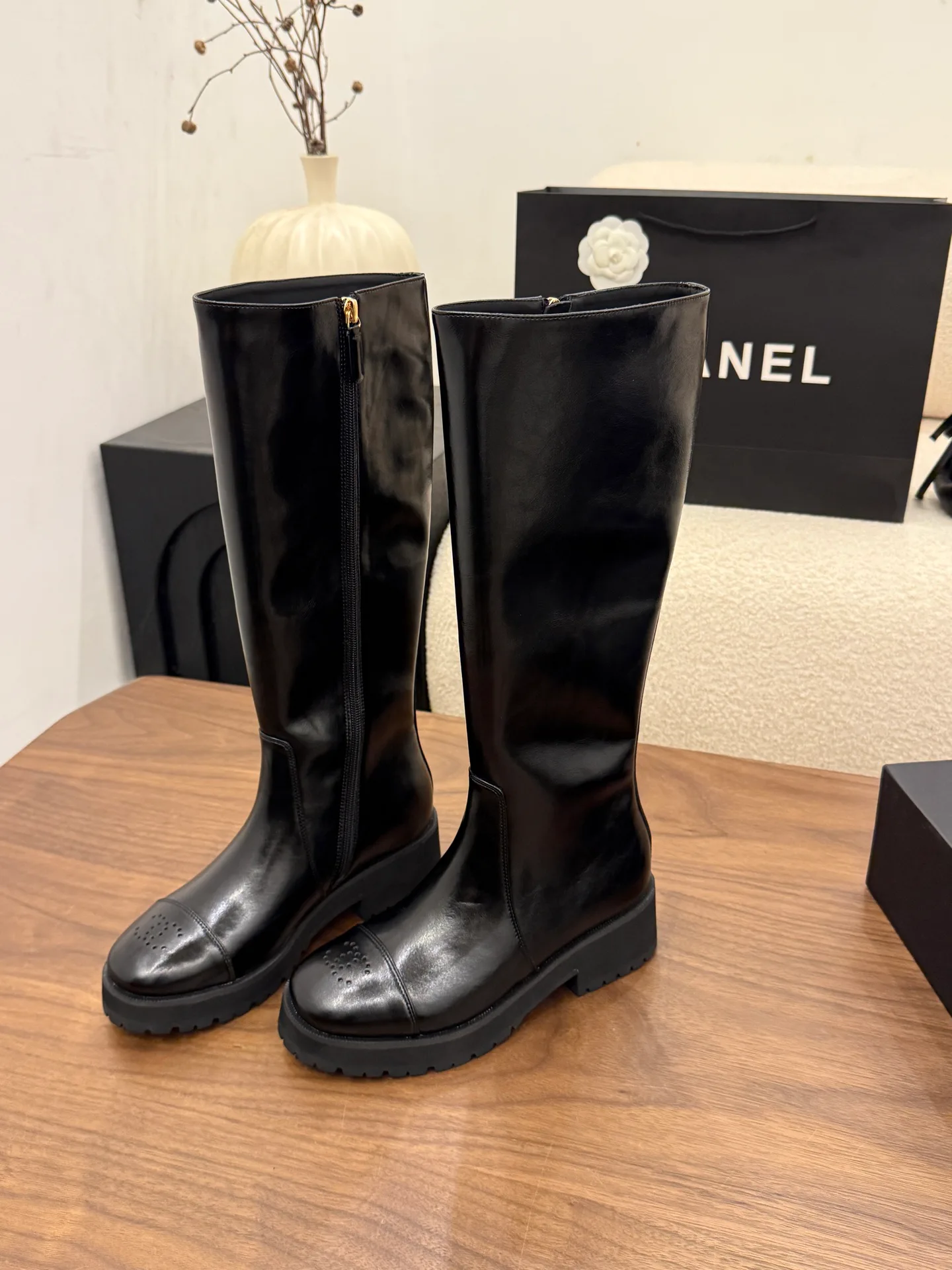 Сапоги Женские Chanel 17981392