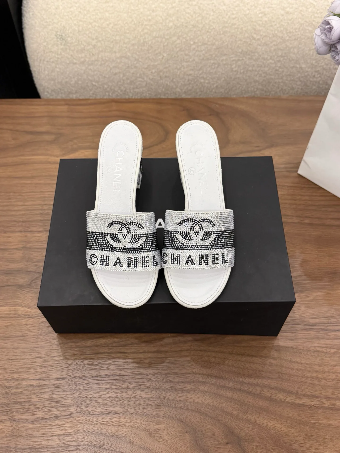 Сандалии Женские Chanel 11559176