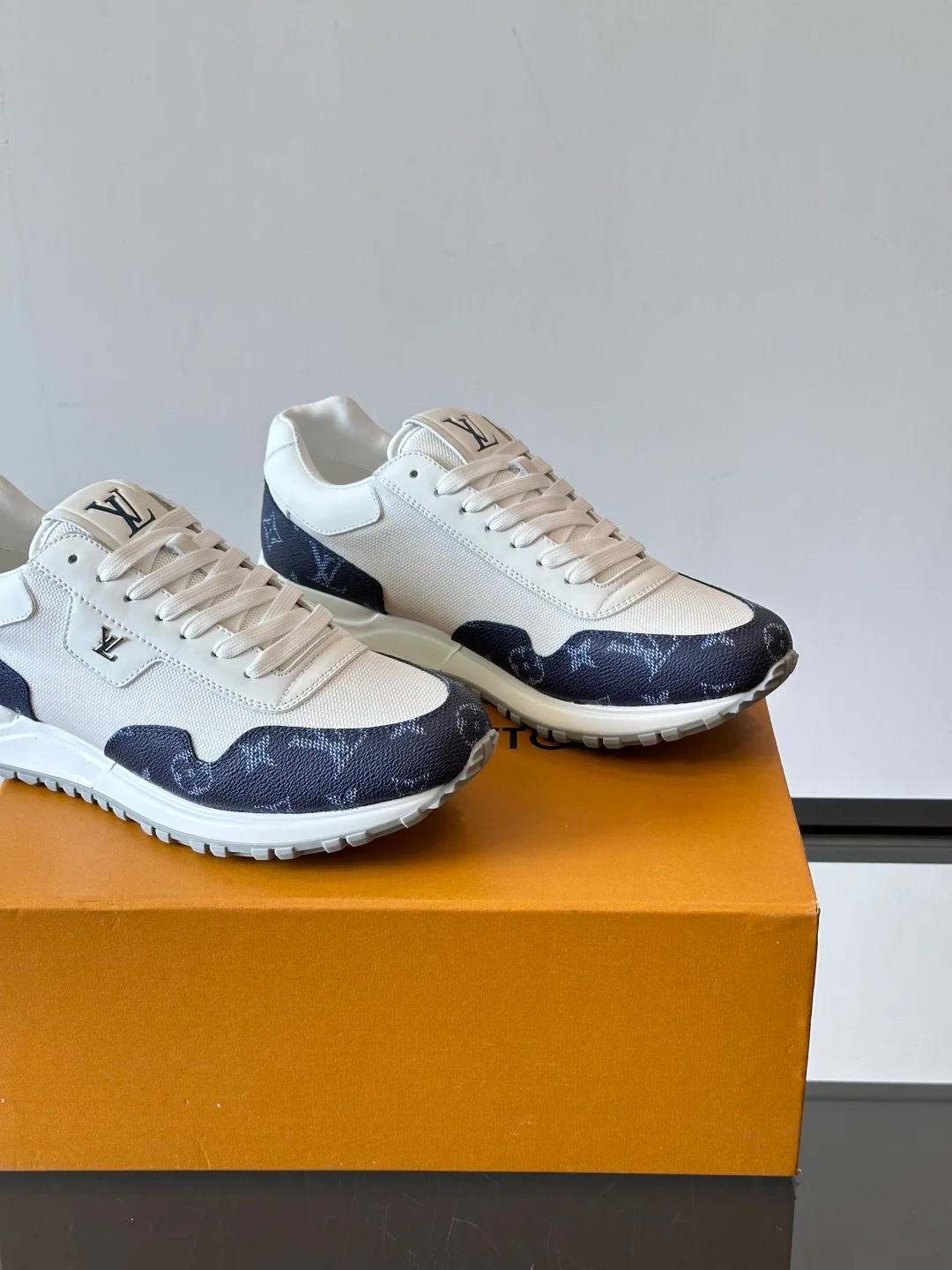 Кроссовки Мужские Louis Vuitton 1142160