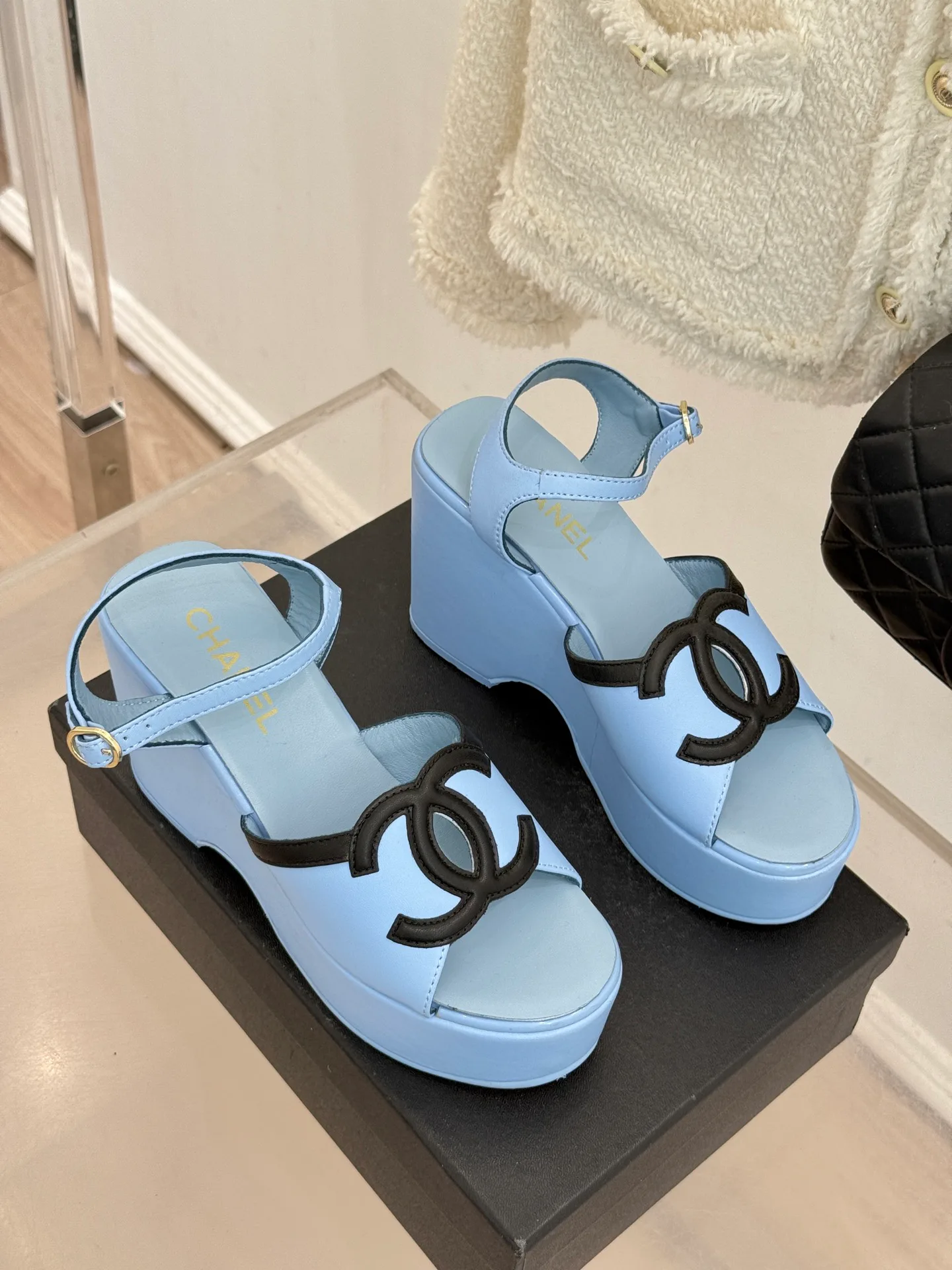 Босоножки Женские Chanel 12798276