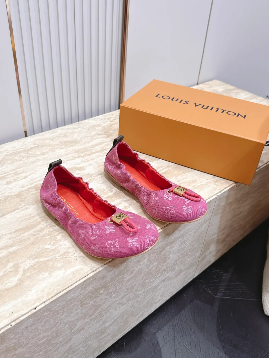Балетки Женские Louis Vuitton 17178359