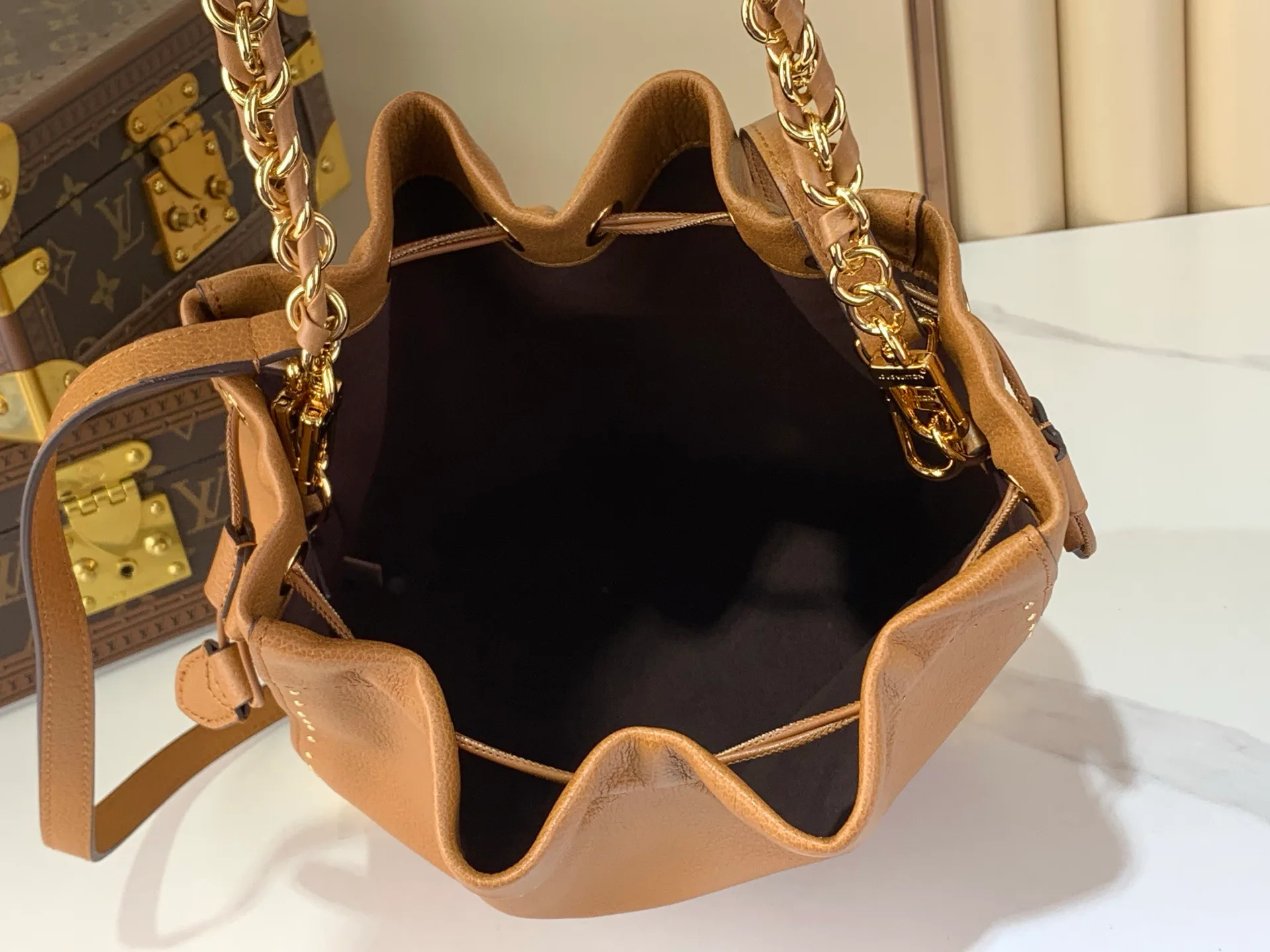 Классические Сумки Женские Louis Vuitton 13096122