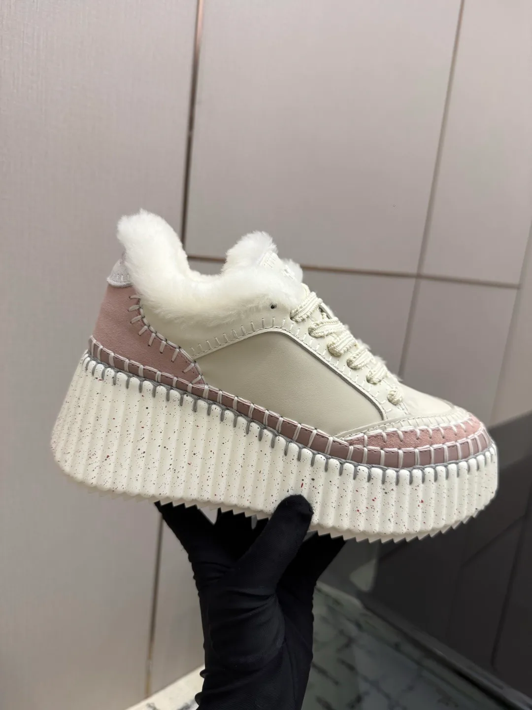 Кроссовки Женские Chloe 19336881