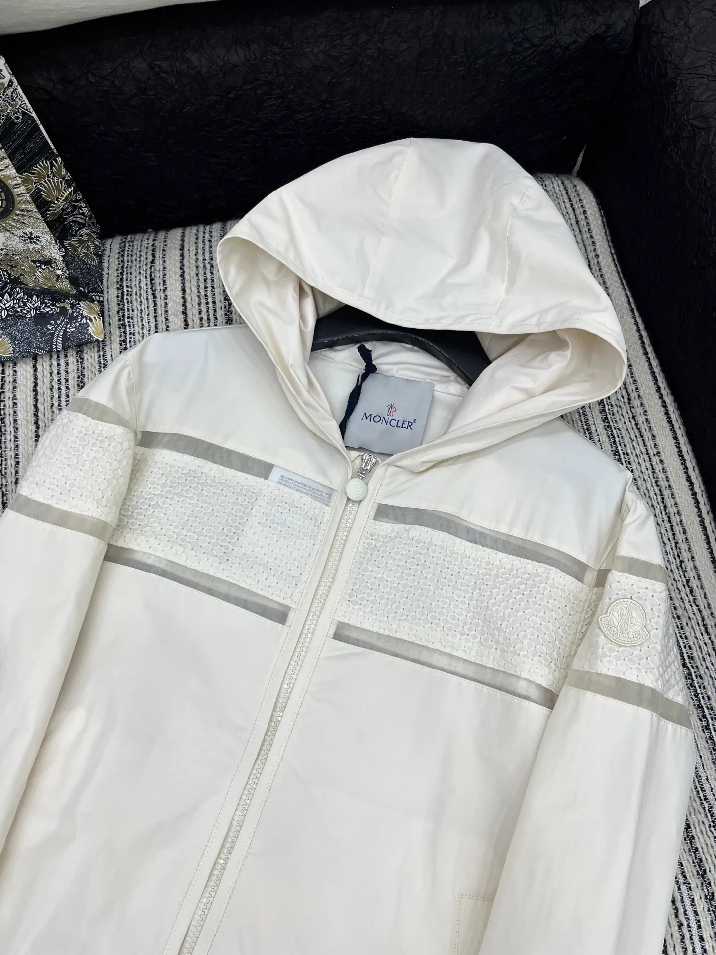 Куртки И Пуховики Женские Moncler 35379