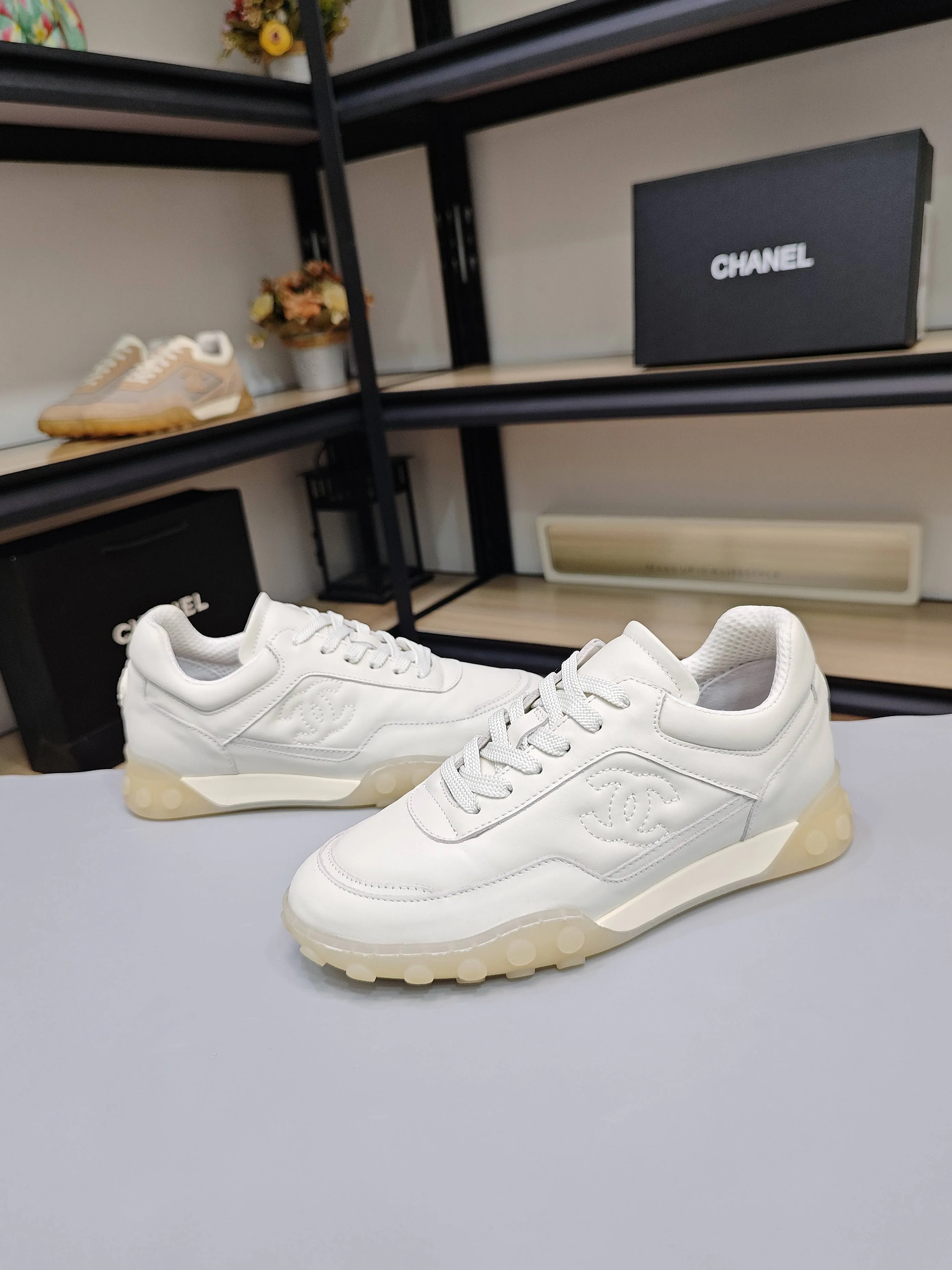 Кроссовки Женские Chanel 18760820