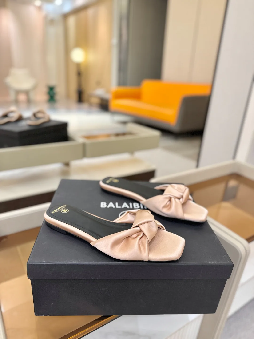 Шлепанцы Женские Balmain 841004