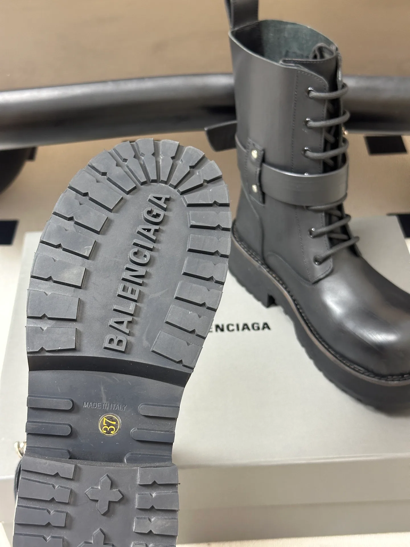 Ботинки Женские Balenciaga 18049605