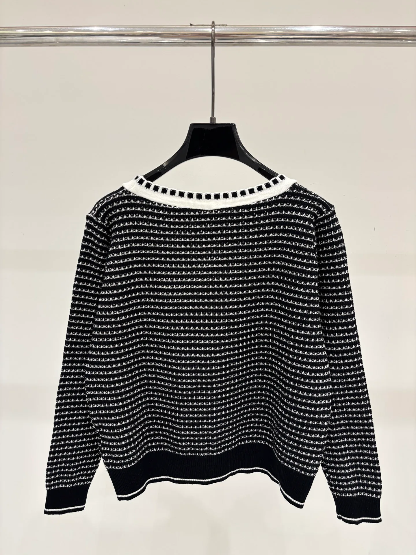 Джемперы И Свитеры Женские Chanel 17696340
