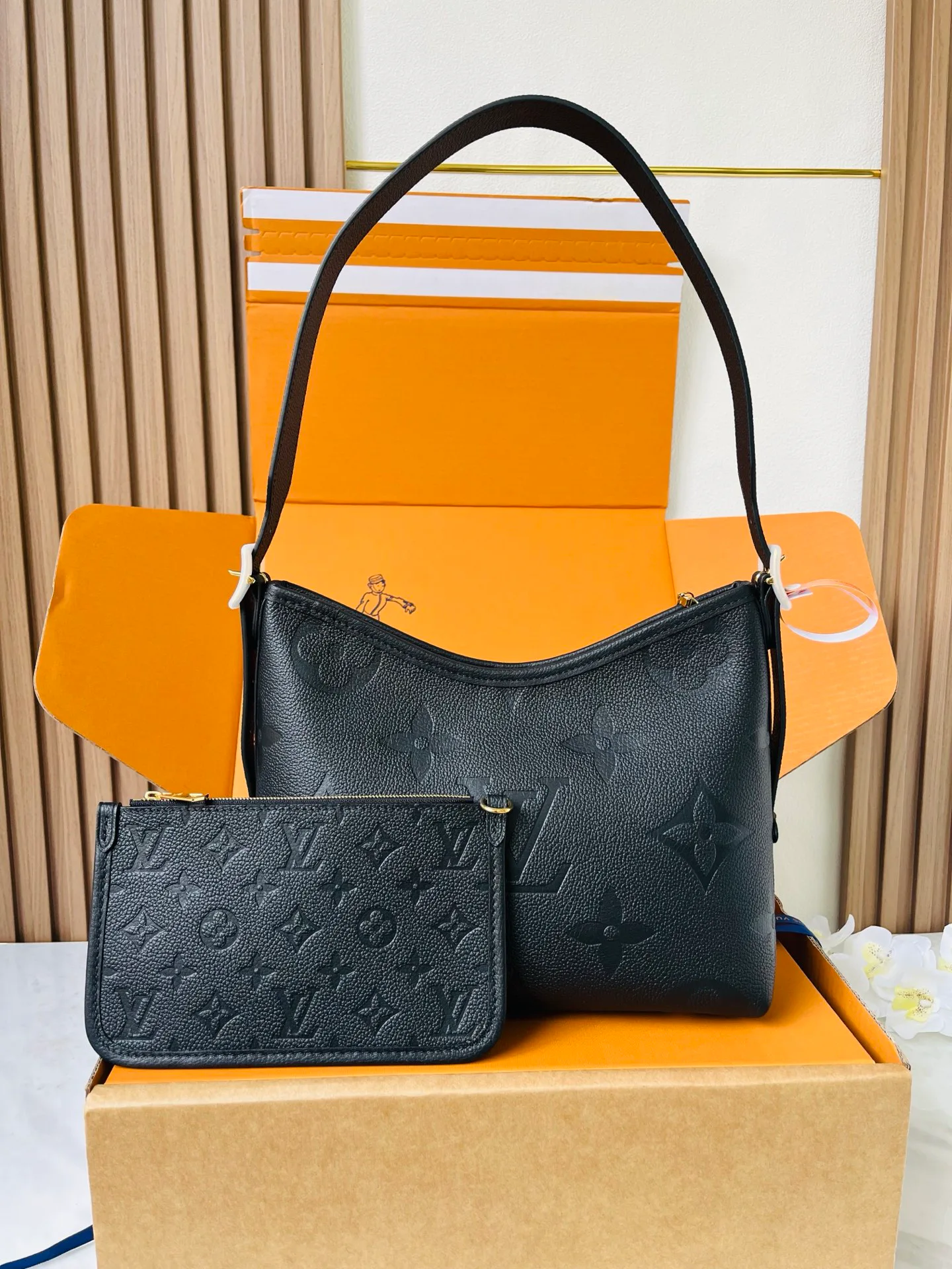 Классические Сумки Женские Louis Vuitton 12569326