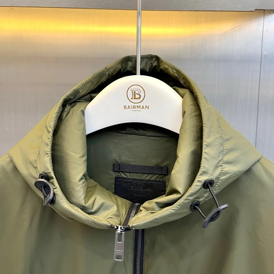 Куртки И Пуховики Женские Prada 18416757
