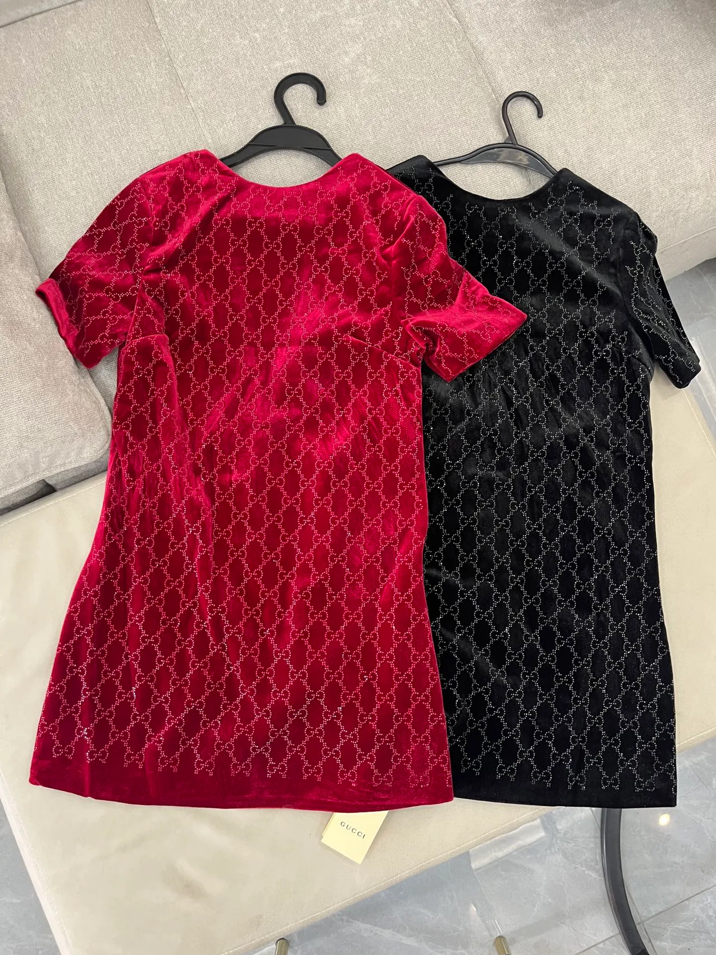 Платья Женские Gucci 17140452