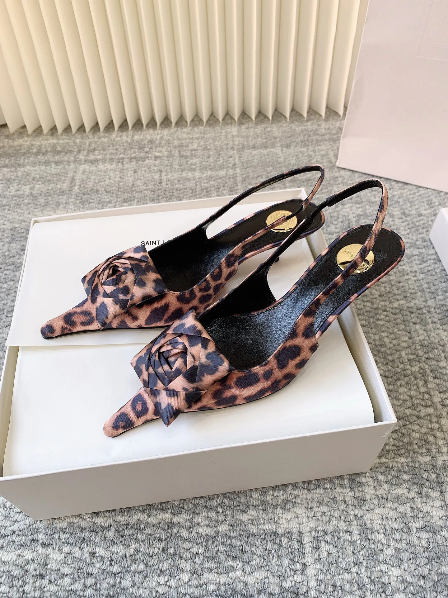 Туфли Женские Saint Laurent 11901910