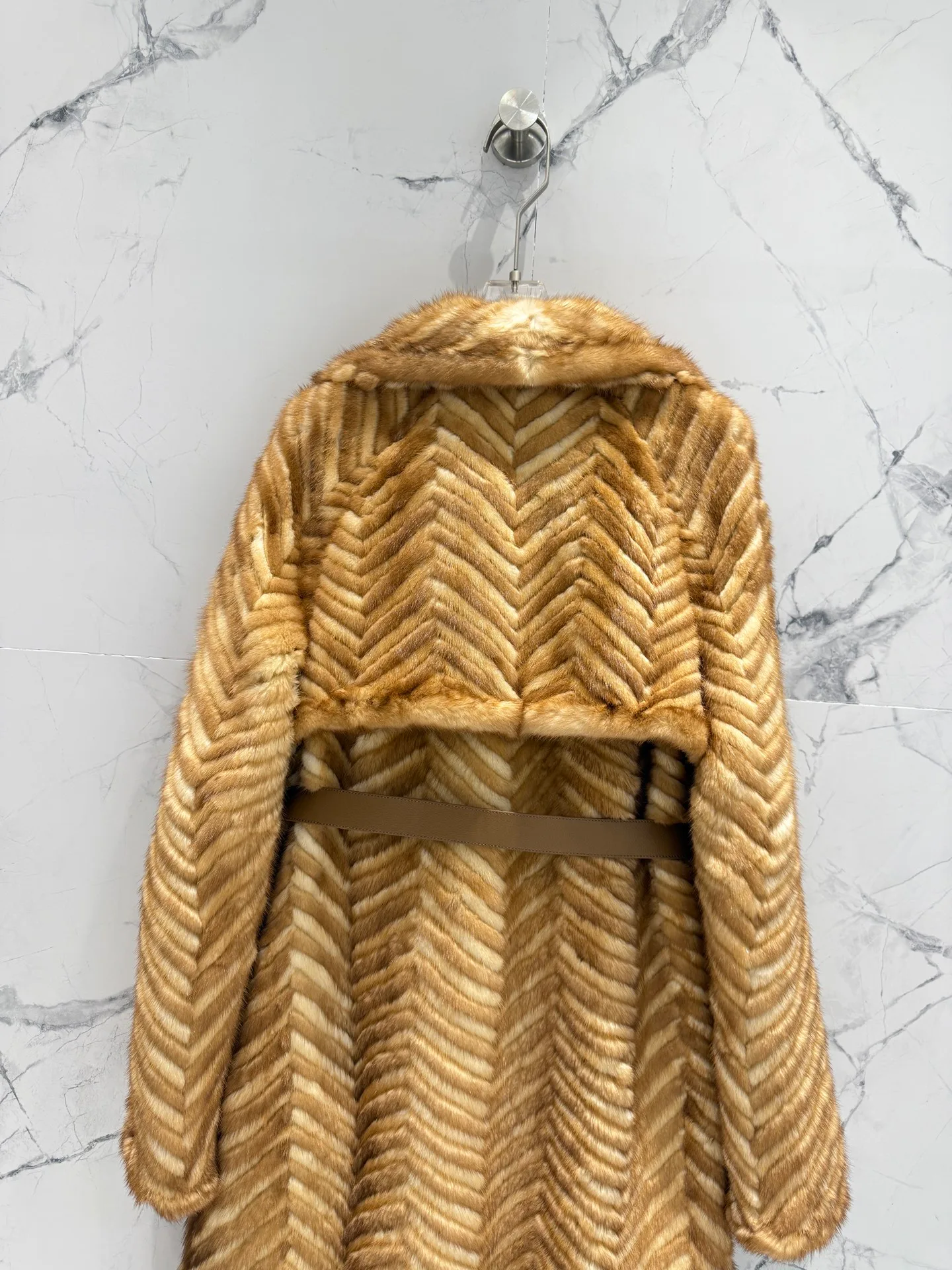 Шубы Женские Fendi 18082580