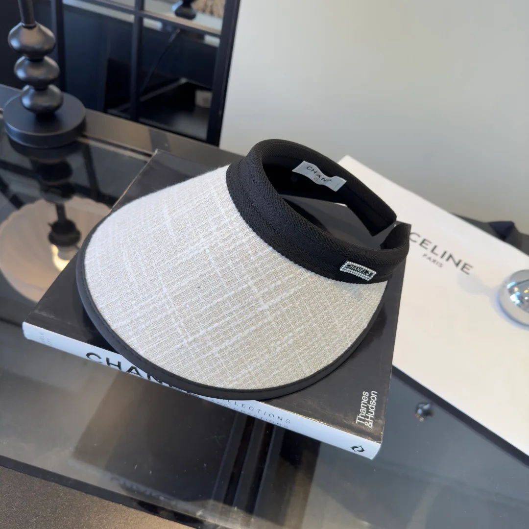 Головные Уборы Chanel 12349303