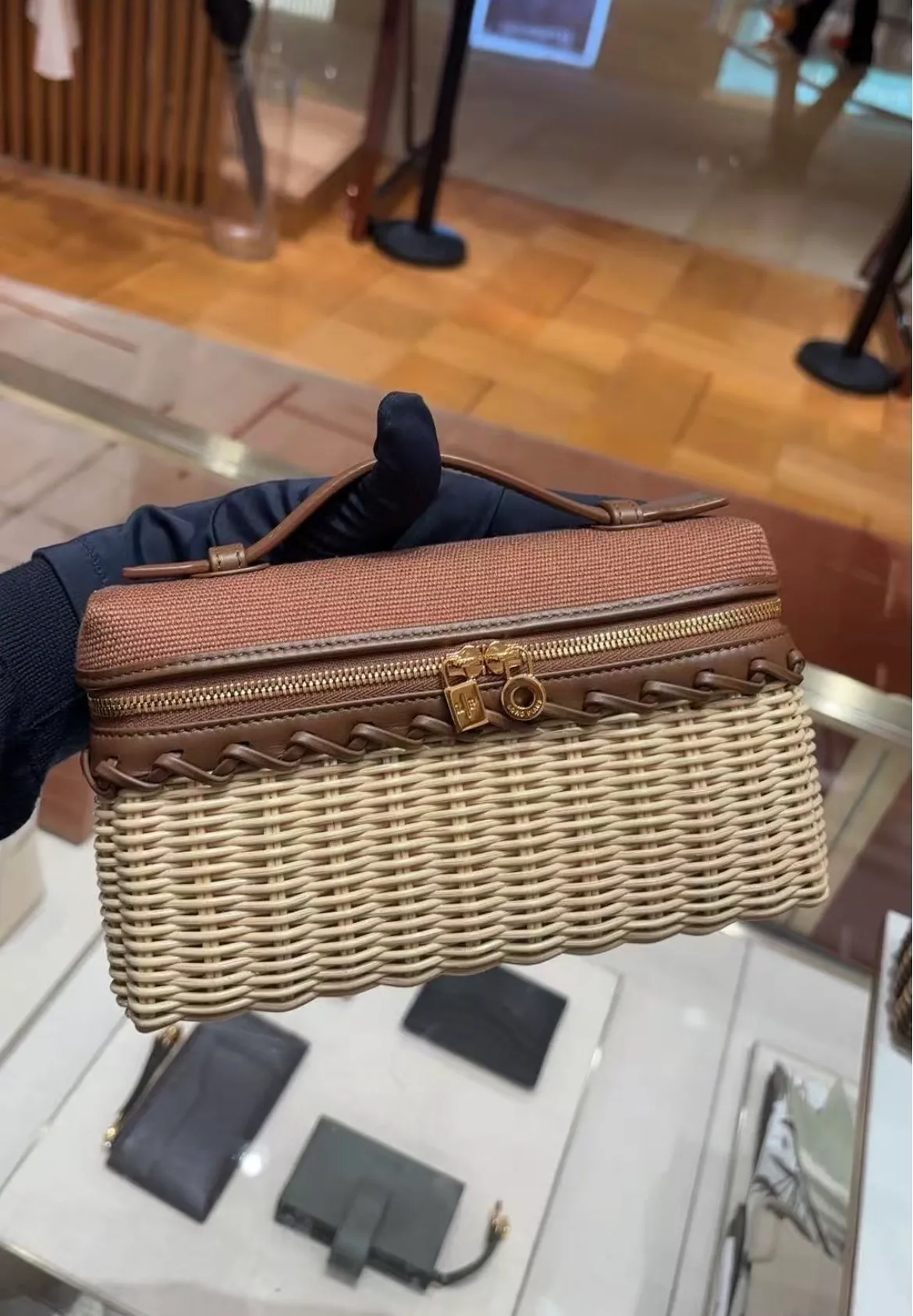 Классические Сумки Женские Loro Piana 17630195