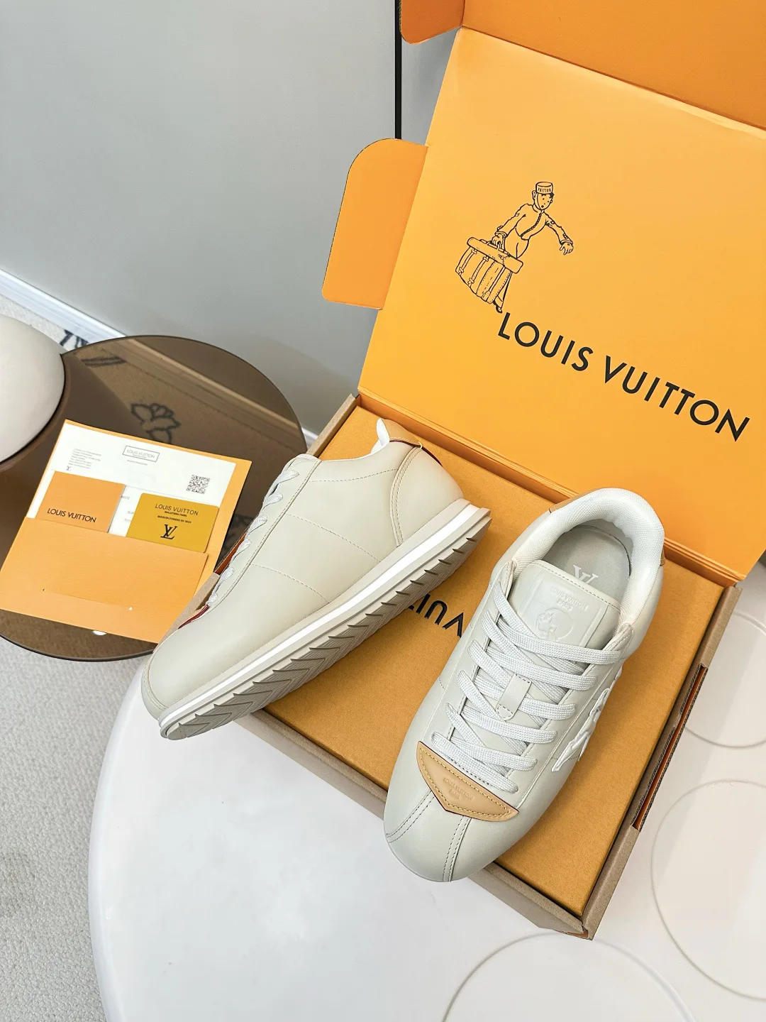 Кроссовки Женские Louis Vuitton 1511732