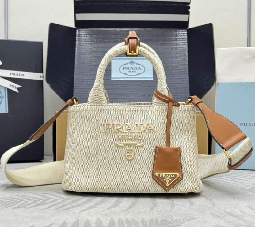 Сумки На Ремне Женские Prada 11164963