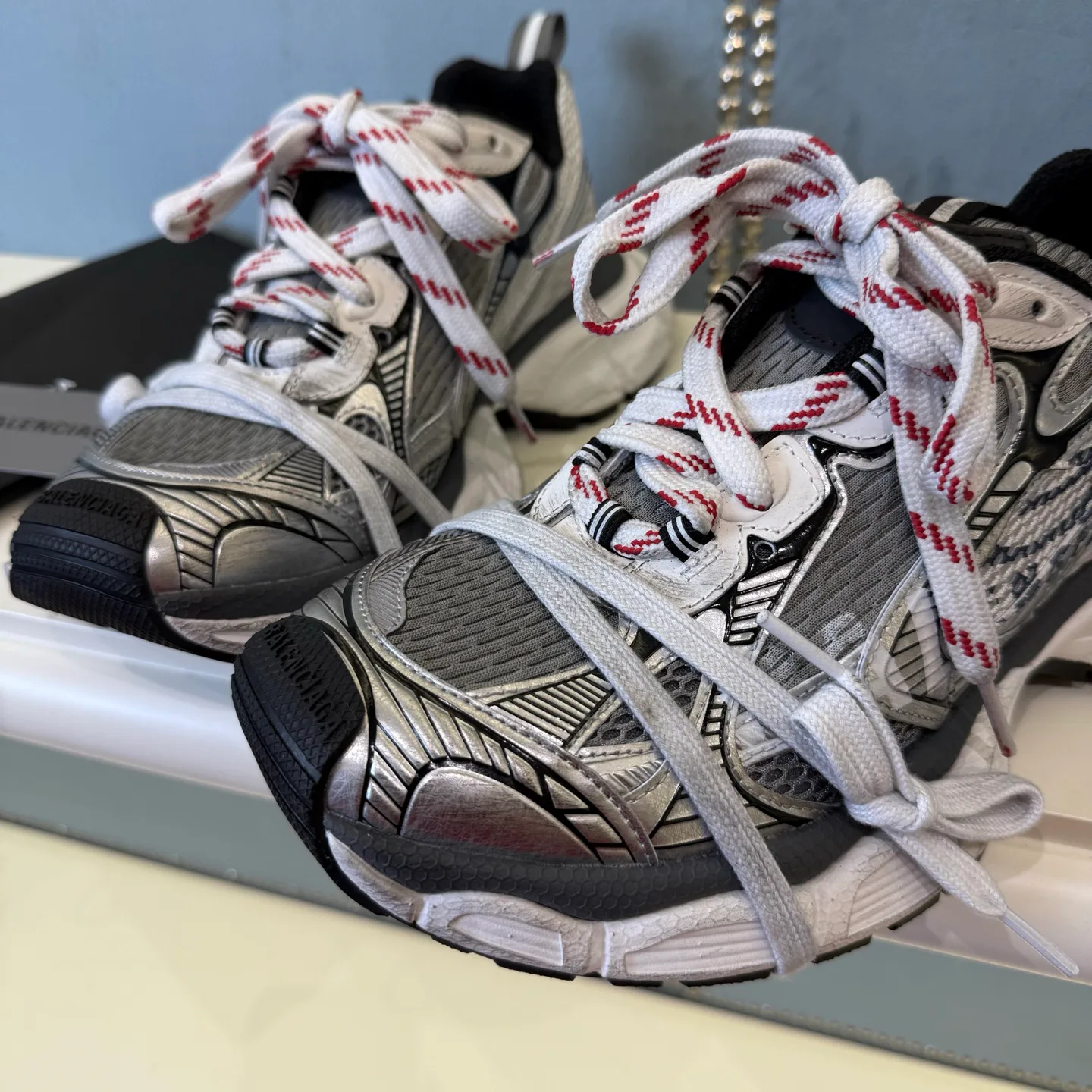 Кроссовки Женские Balenciaga 10997392