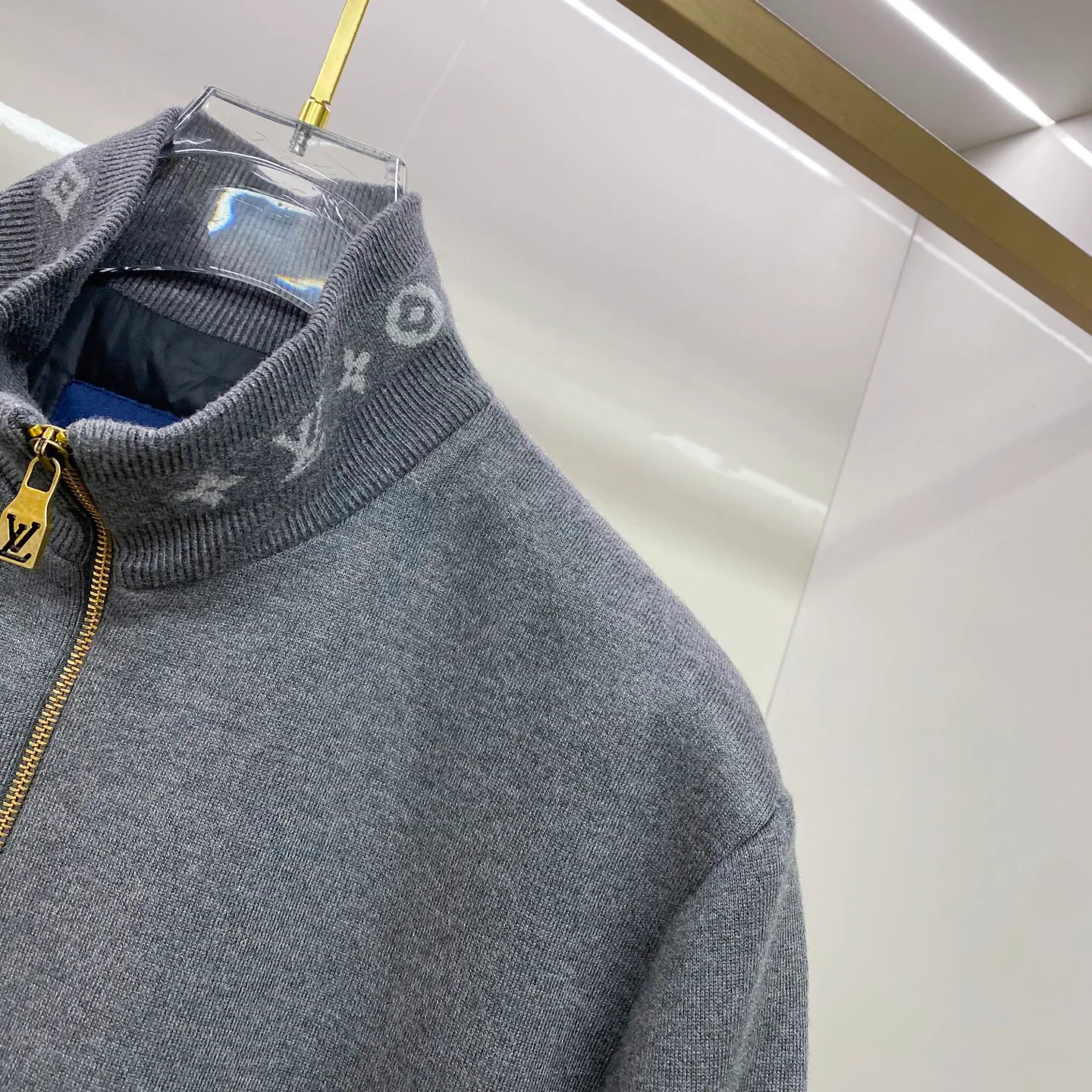 Куртки И Пуховики Мужские Louis Vuitton 1129732