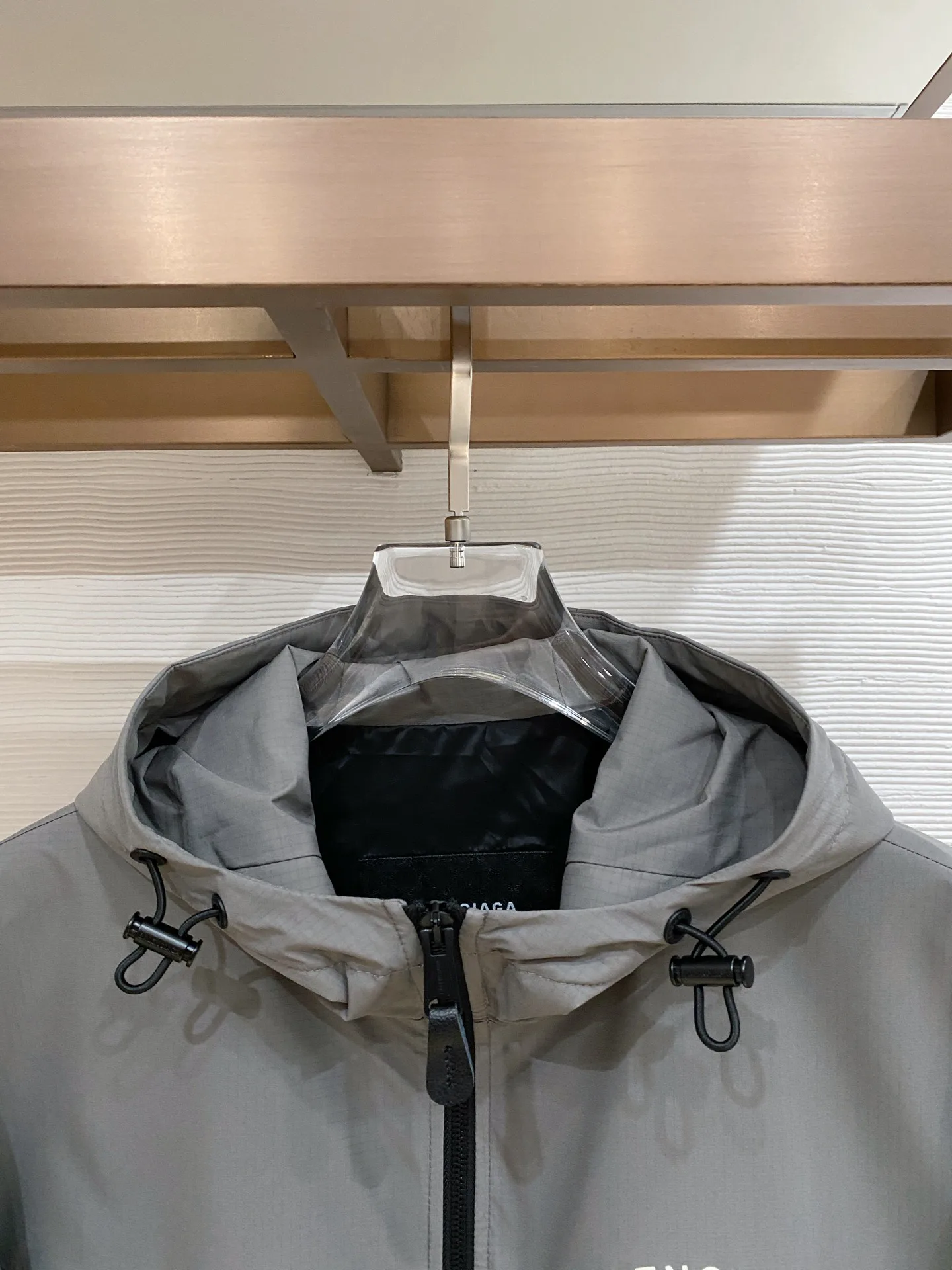 Куртки И Пуховики Мужские Balenciaga 10271822