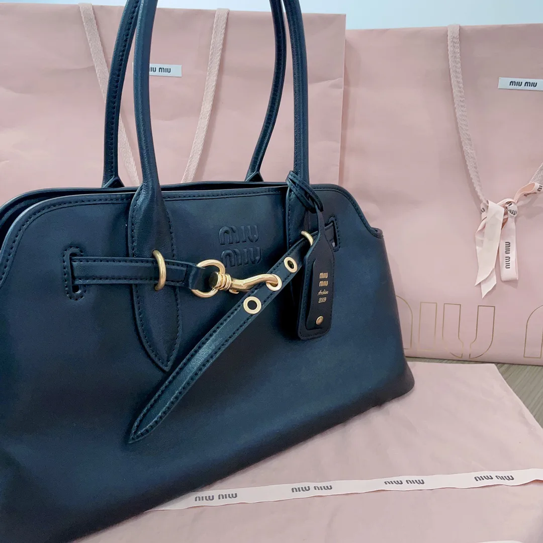 Классические Сумки Женские Miu Miu 18004738