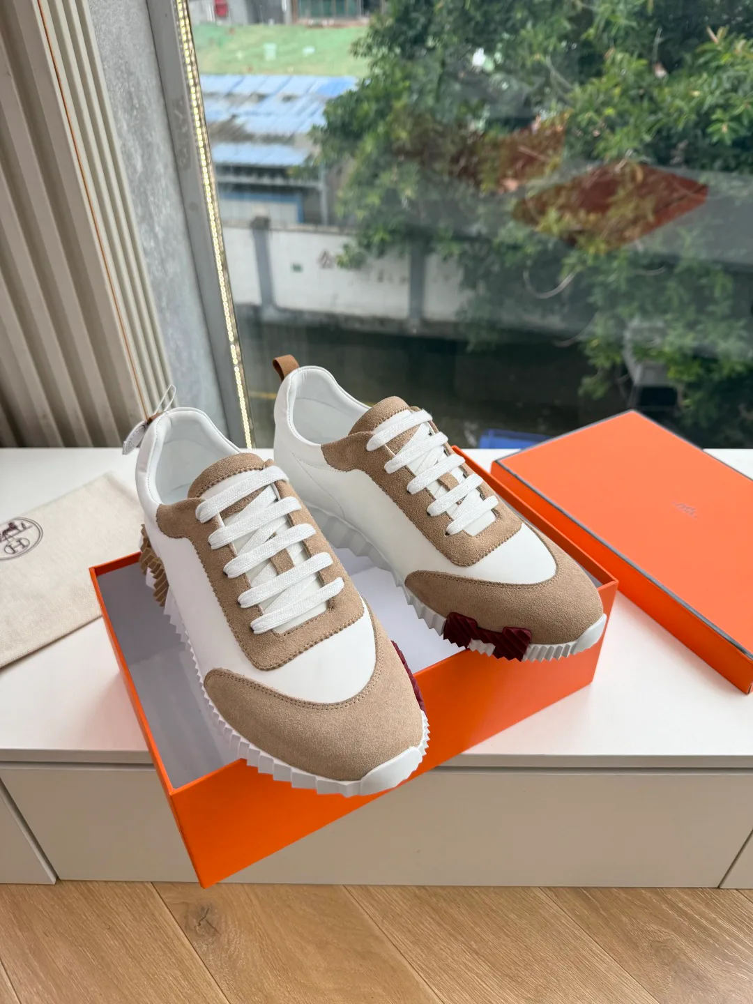 Кроссовки Женские Hermes 18053482