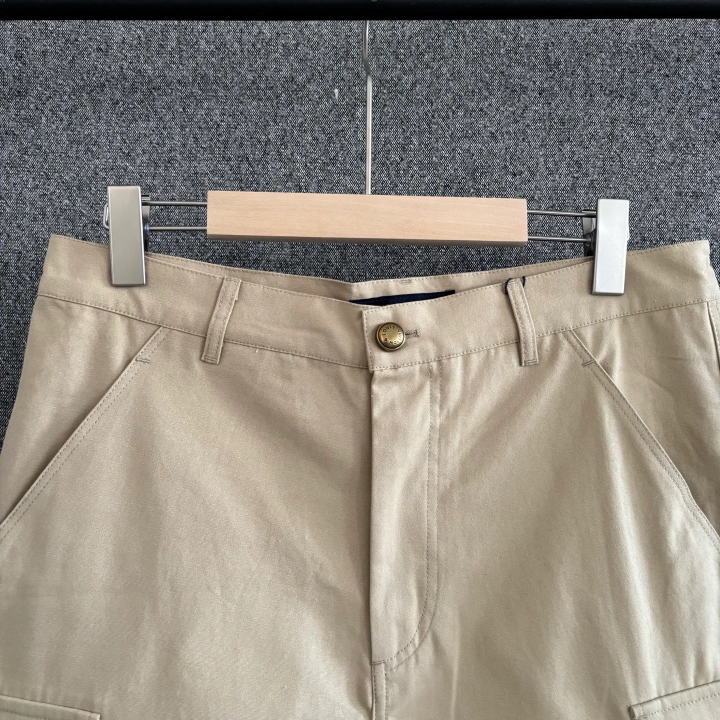 Шорты Женские Louis Vuitton 12696059