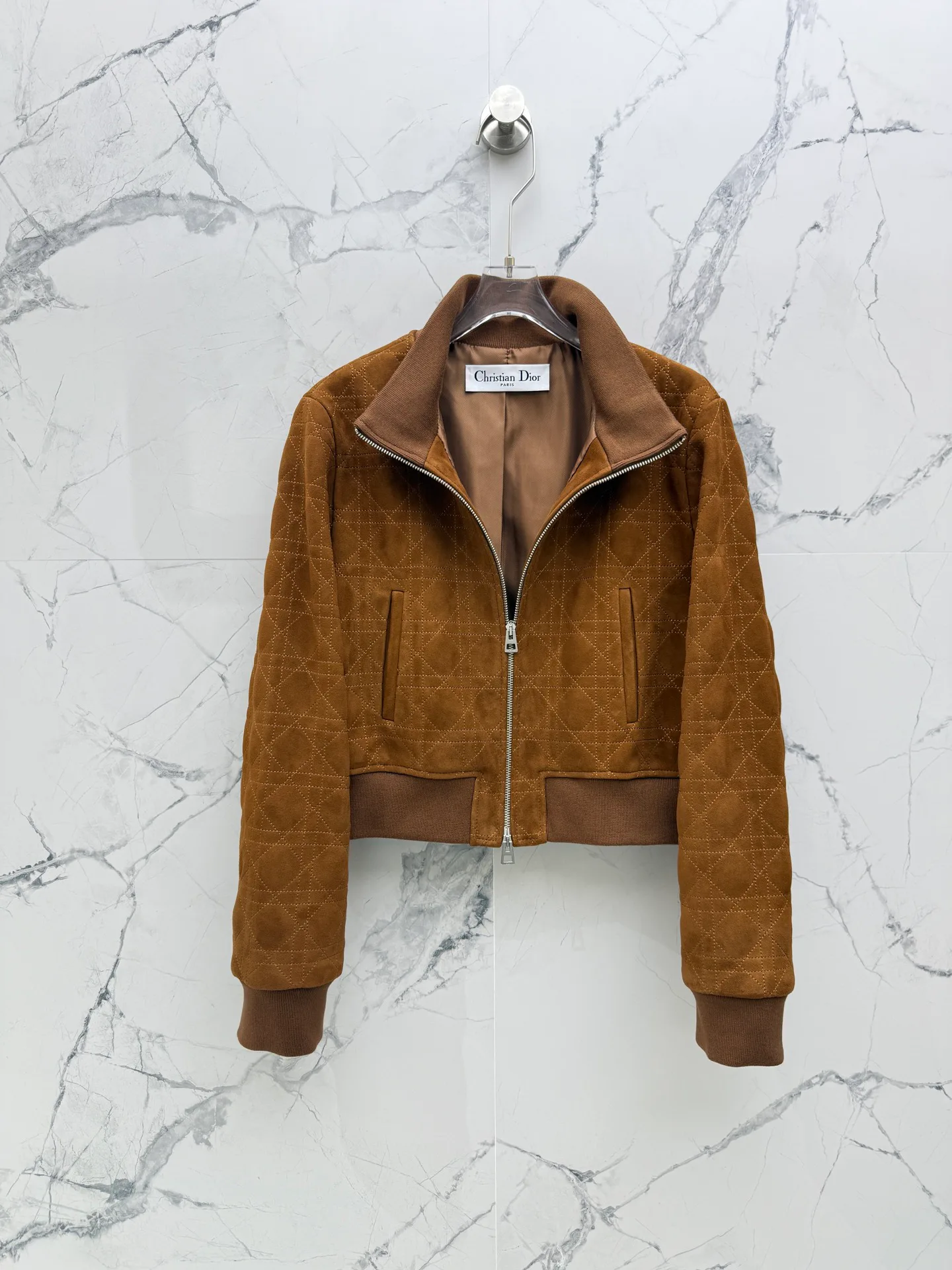 Кожаные Куртки И Дублёнки Женские Christian Dior 9976546