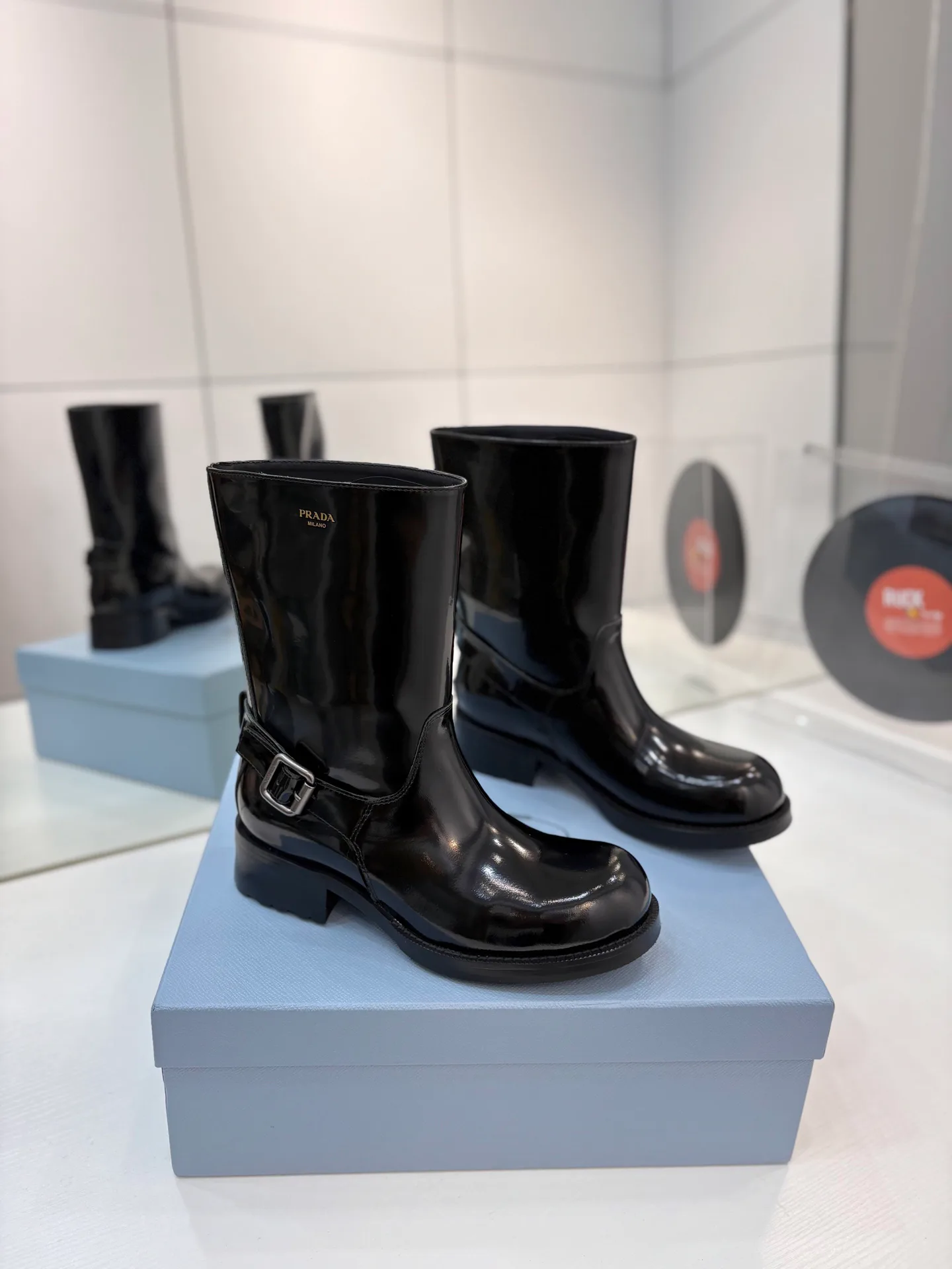 Сапоги Женские Prada 17968394