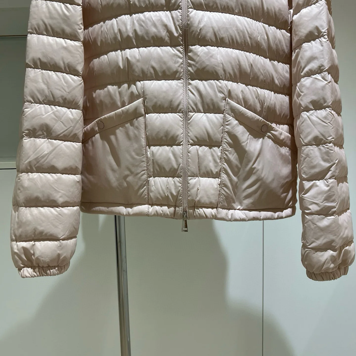 Куртки И Пуховики Женские Moncler 18180099