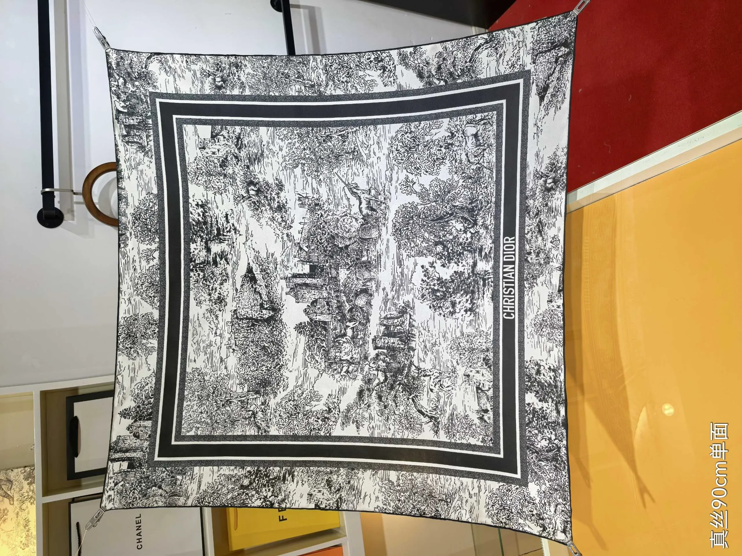 Шарфы Christian Dior 21990