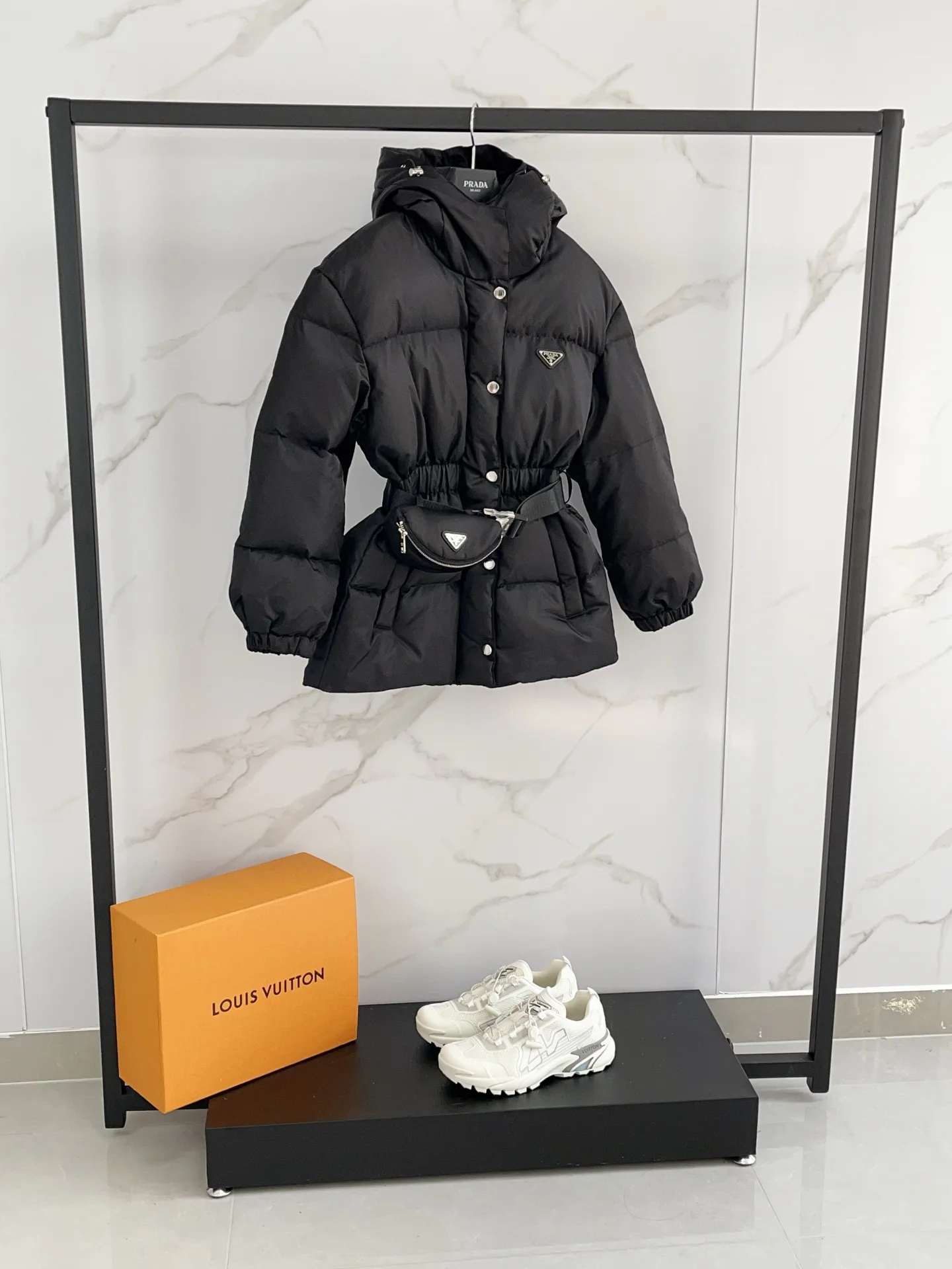 Куртки И Пуховики Женские Prada 19768522