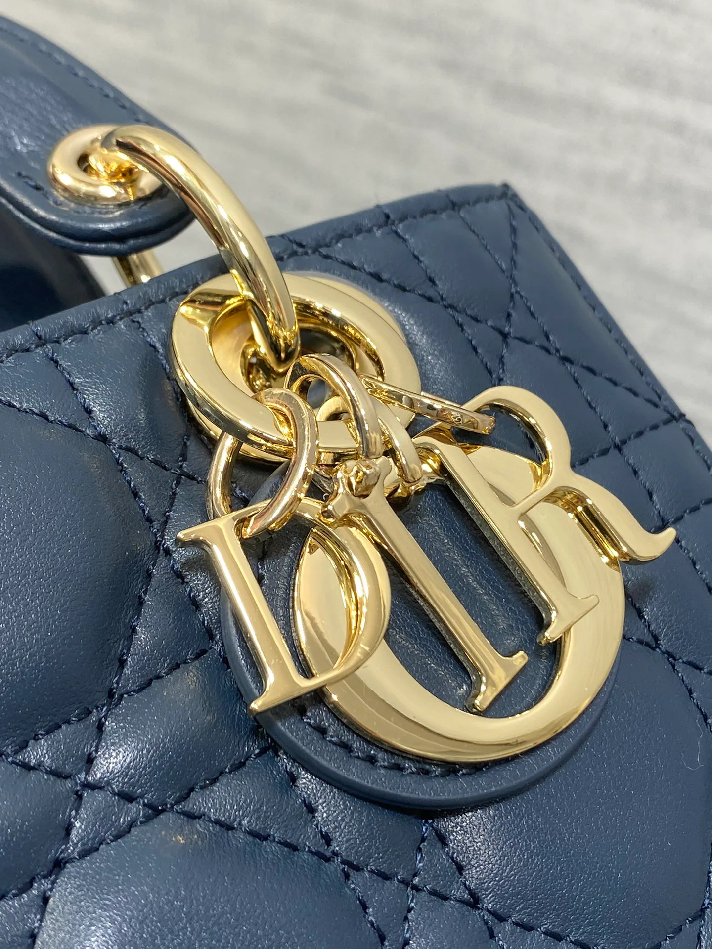 Классические Сумки Женские Christian Dior 17770365