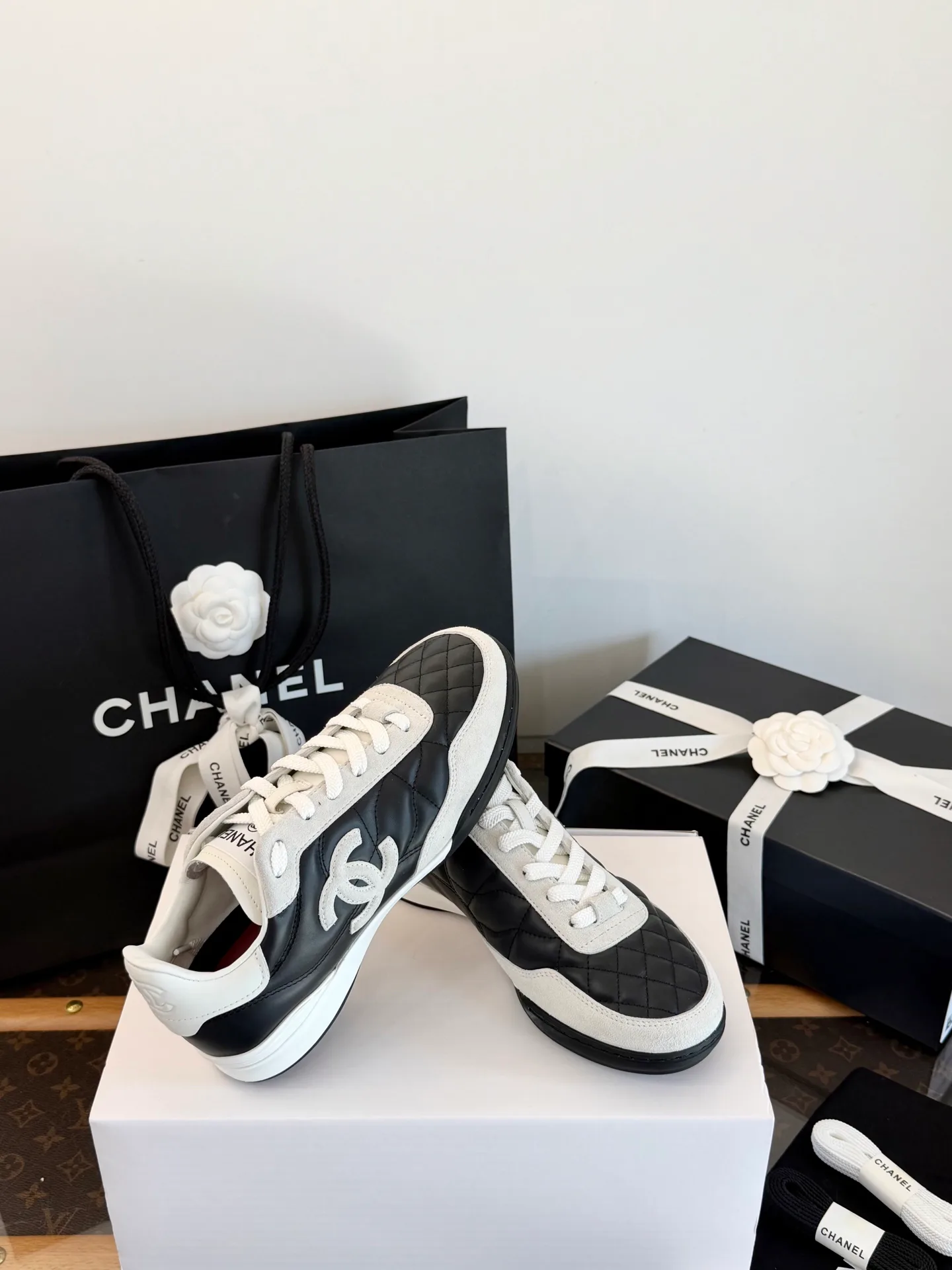 Кроссовки Женские Chanel 19295980