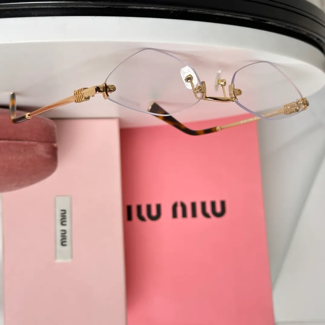 Очки Miu Miu 28510