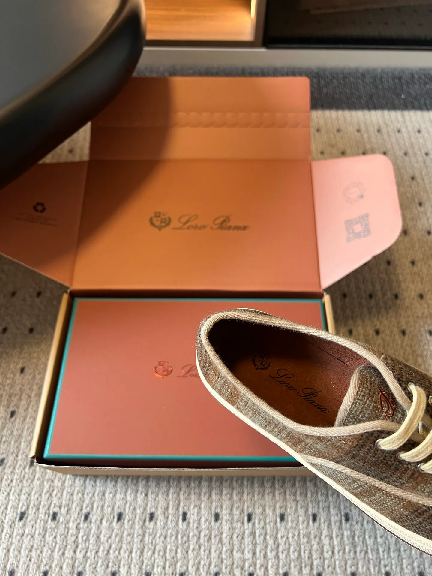Кроссовки Женские Loro Piana 17942684