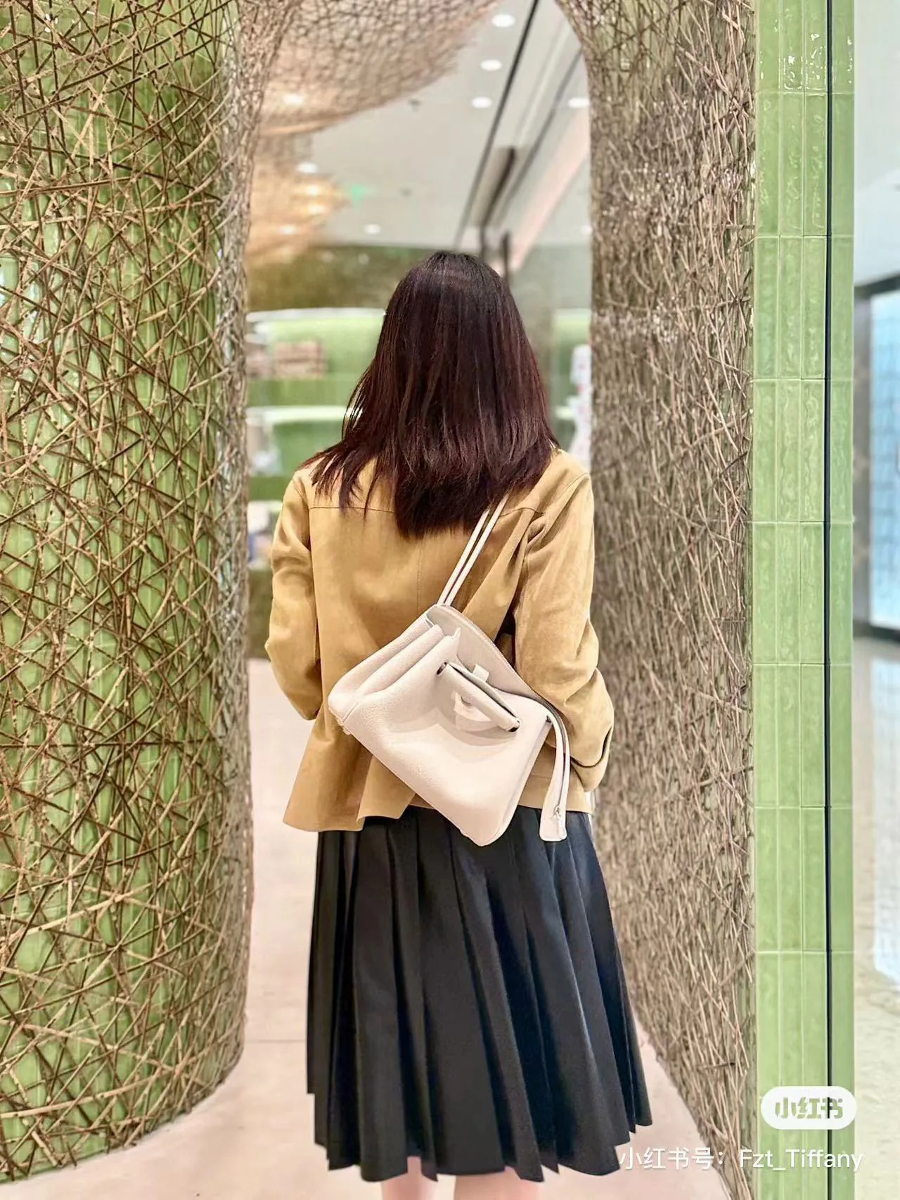Классические Сумки Женские Loewe 11566871
