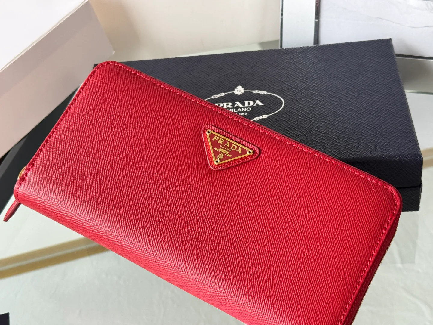 Клатчи Женские Prada 17999870
