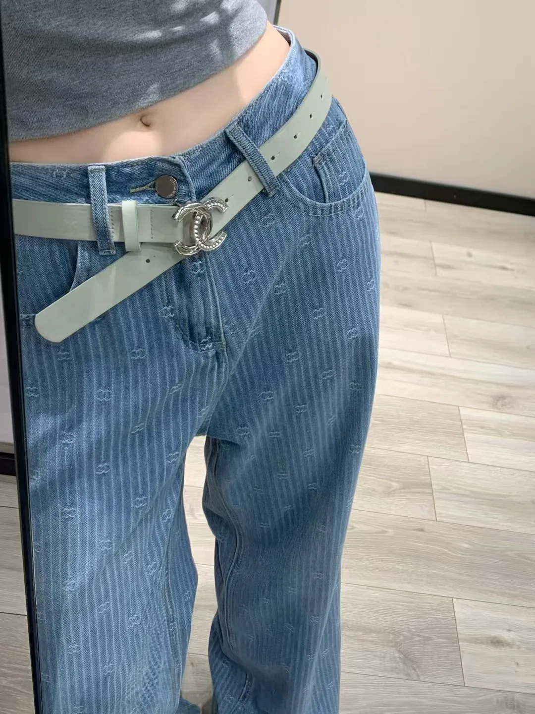 Джинсы Женские Chanel 10288365