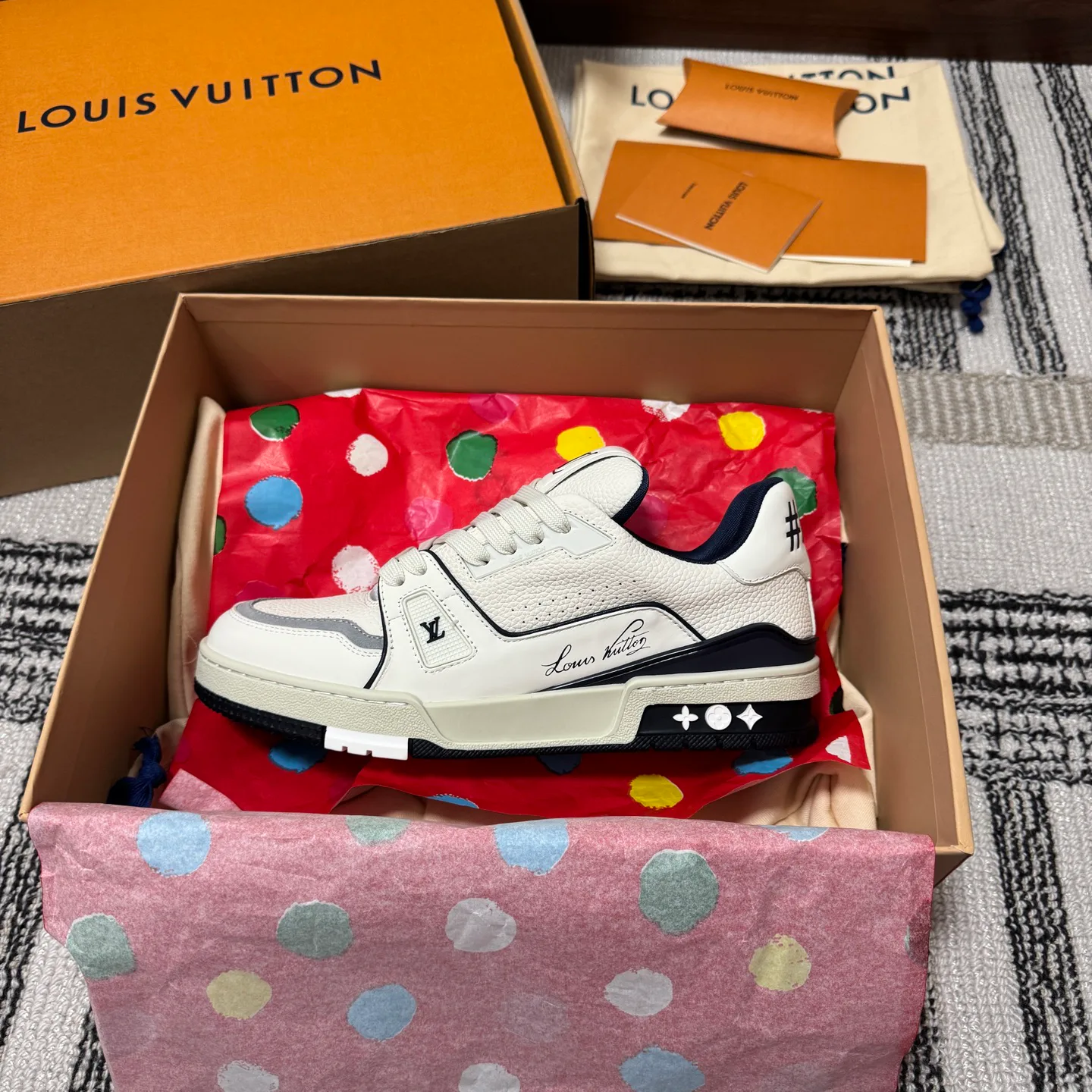 Кроссовки Женские Louis Vuitton 1546783