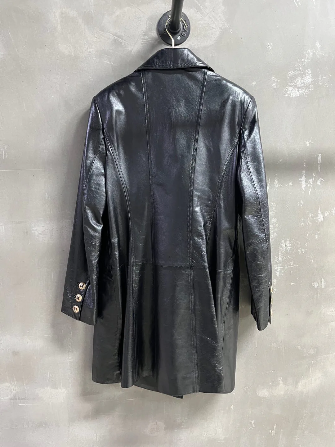 Кожаные Куртки И Дублёнки Женские Chanel 18172742
