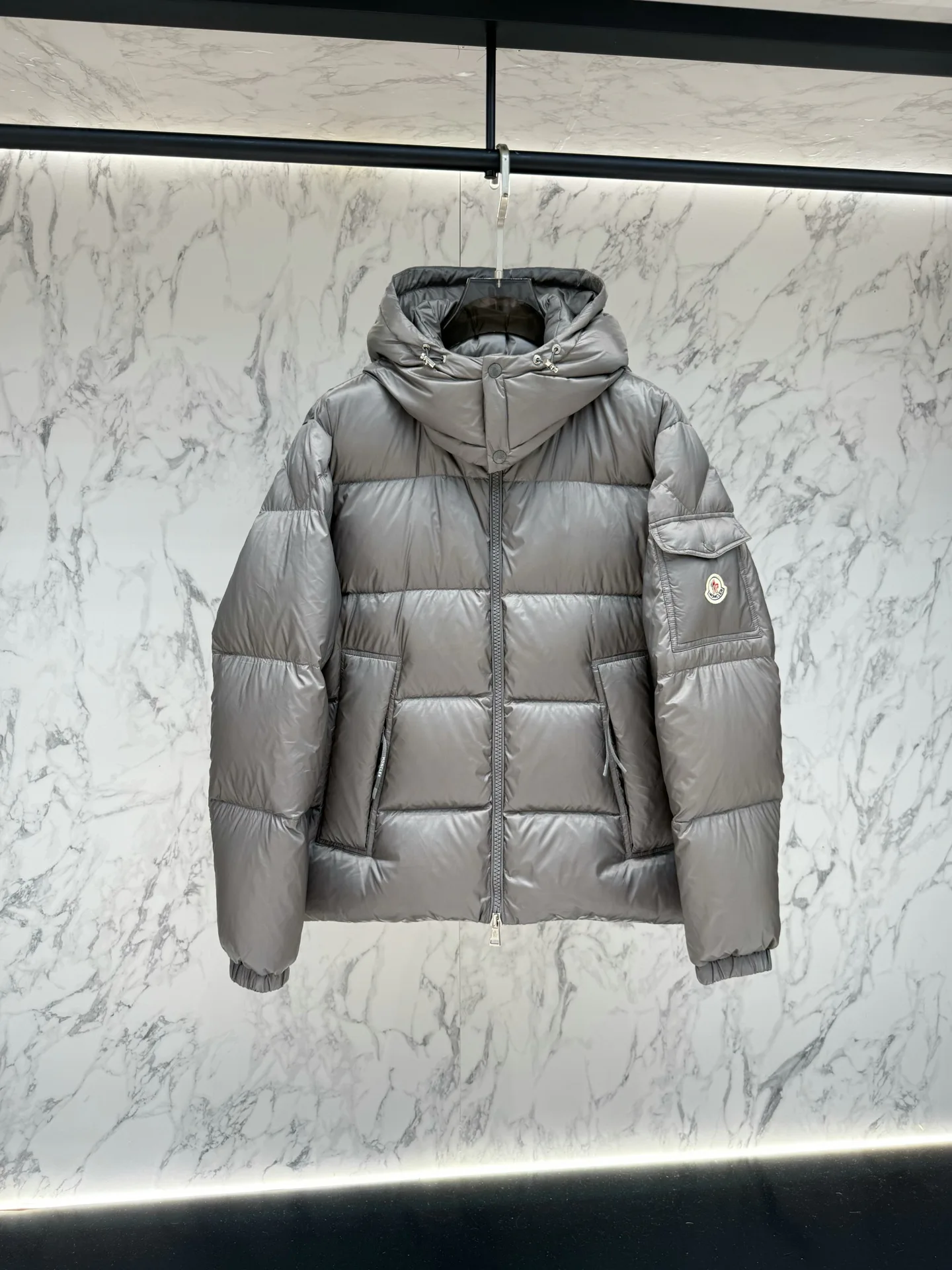 Куртки И Пуховики Мужские Moncler 18214545