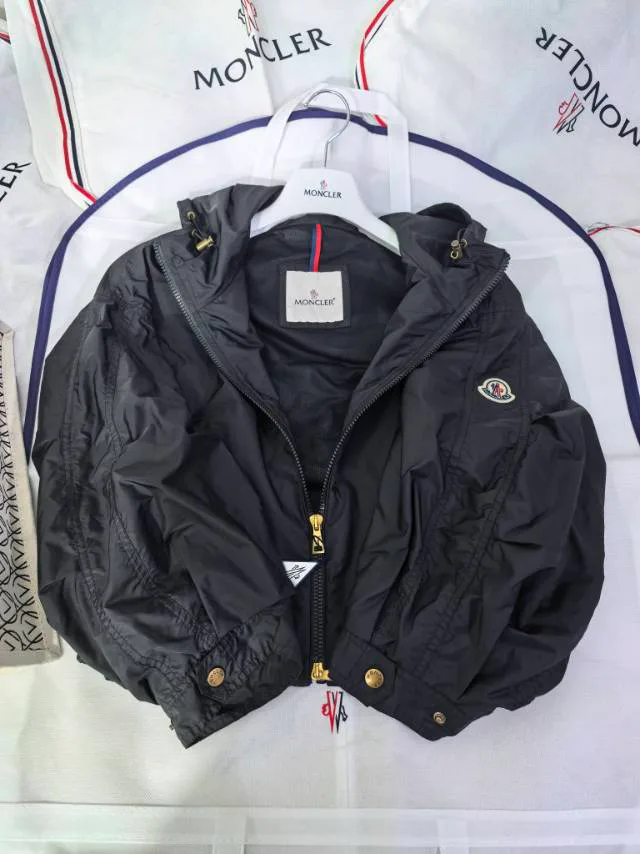Куртки И Пуховики Женские Moncler 29920